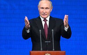 Путин срочно собирает Совбез и Совфед