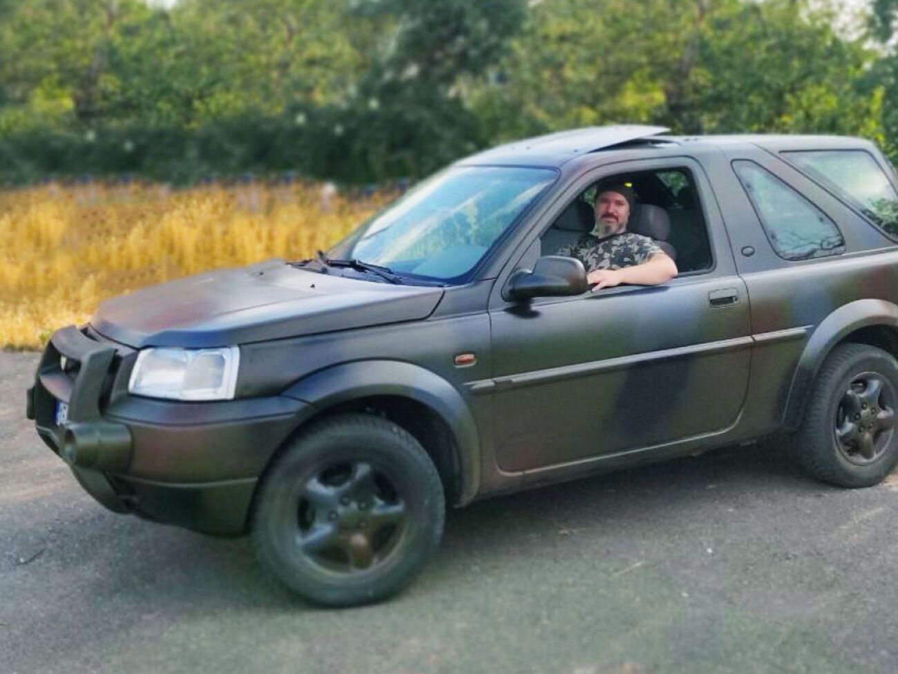 У компанії зазначили, що швидкі маневрені автомобілі допомагають вирішувати багато важливих тактичних завдань на полі бою