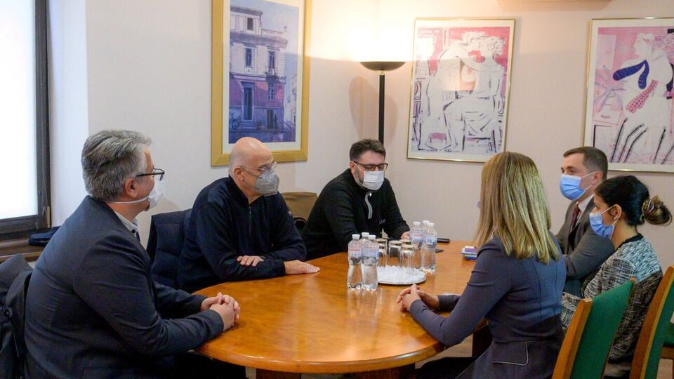 Никос Дендиас приехал в Киев и провел встречу в посольстве Греции