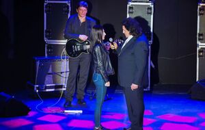 Бобул во время выступления пригласил на сцену избранницу нацгвардейца