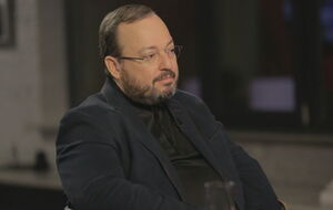 Белковский утверждает, что московская элита паникует и устраивает пиар-атаки, чтобы повлиять на Путина