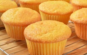 Випікати кекси в мікрохвильовій печі необхідно за максимальної потужності протягом однієї хвилини