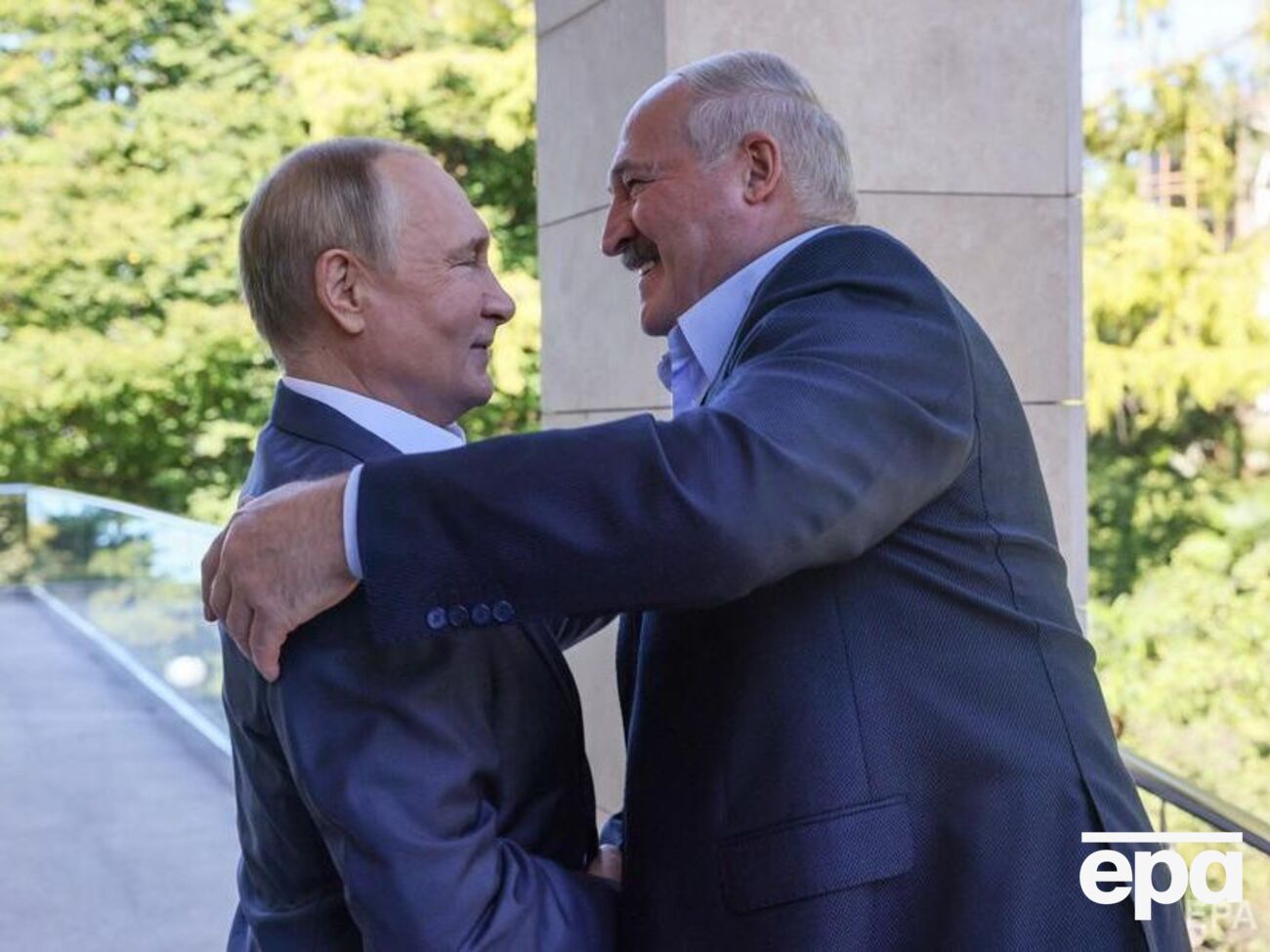 Швець заявив, що Лукашенко " вигадує різні аргументи" для Путіна
