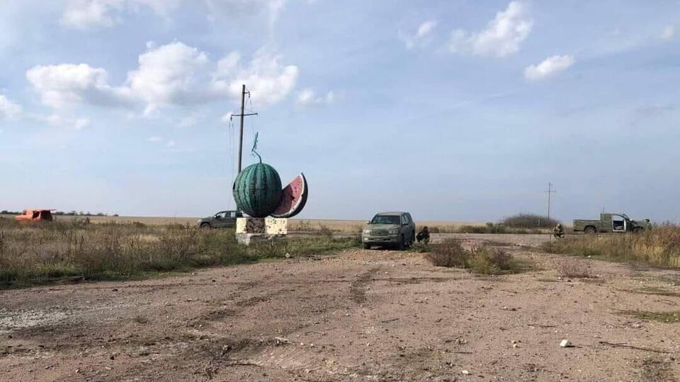 В пункте пропуска нужно предоставить личные данные и подробные объяснения причин выезда