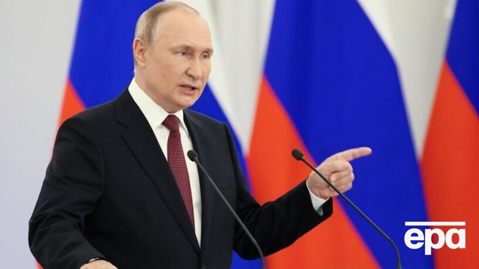 Путин требовал от Украины прекратить огонь и сесть за стол переговоров