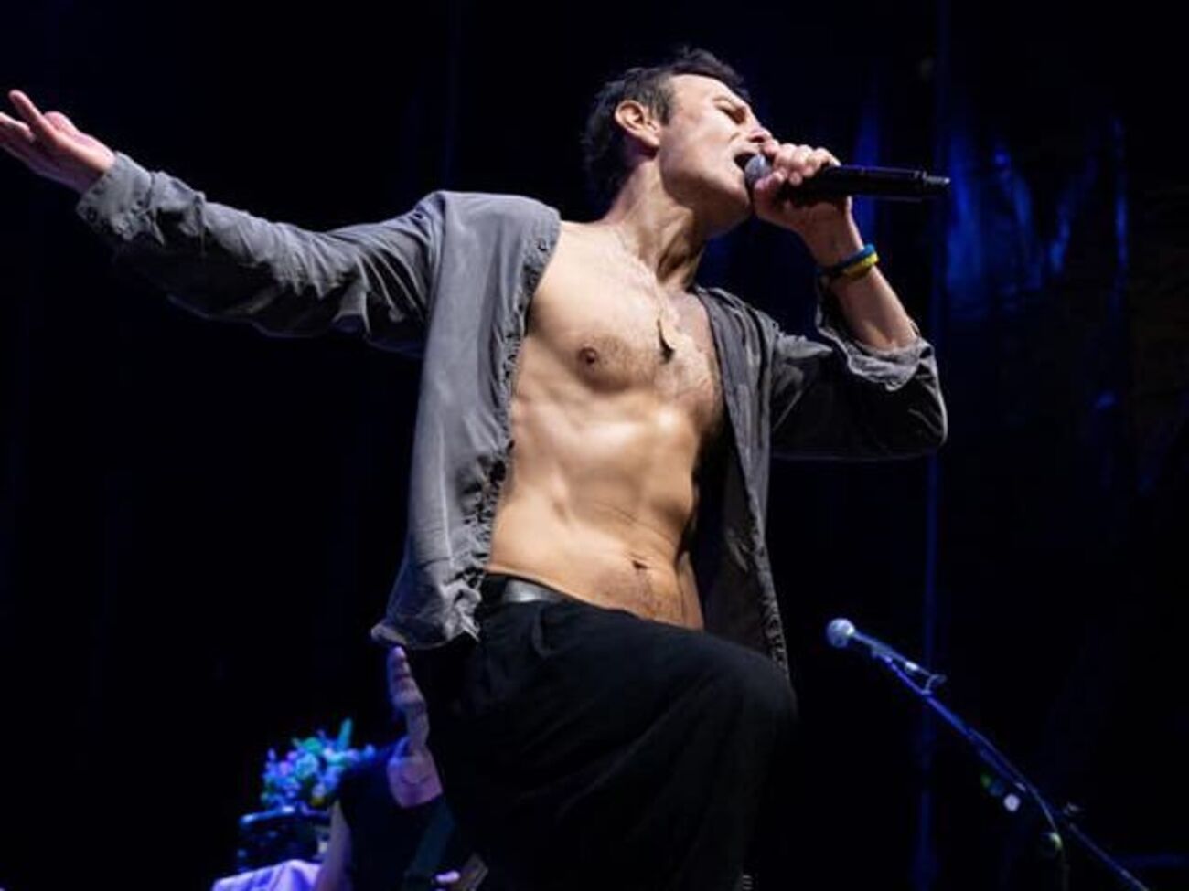 Вакарчук:&nbsp;Послушайте, как поет Изюм "Червону руту"