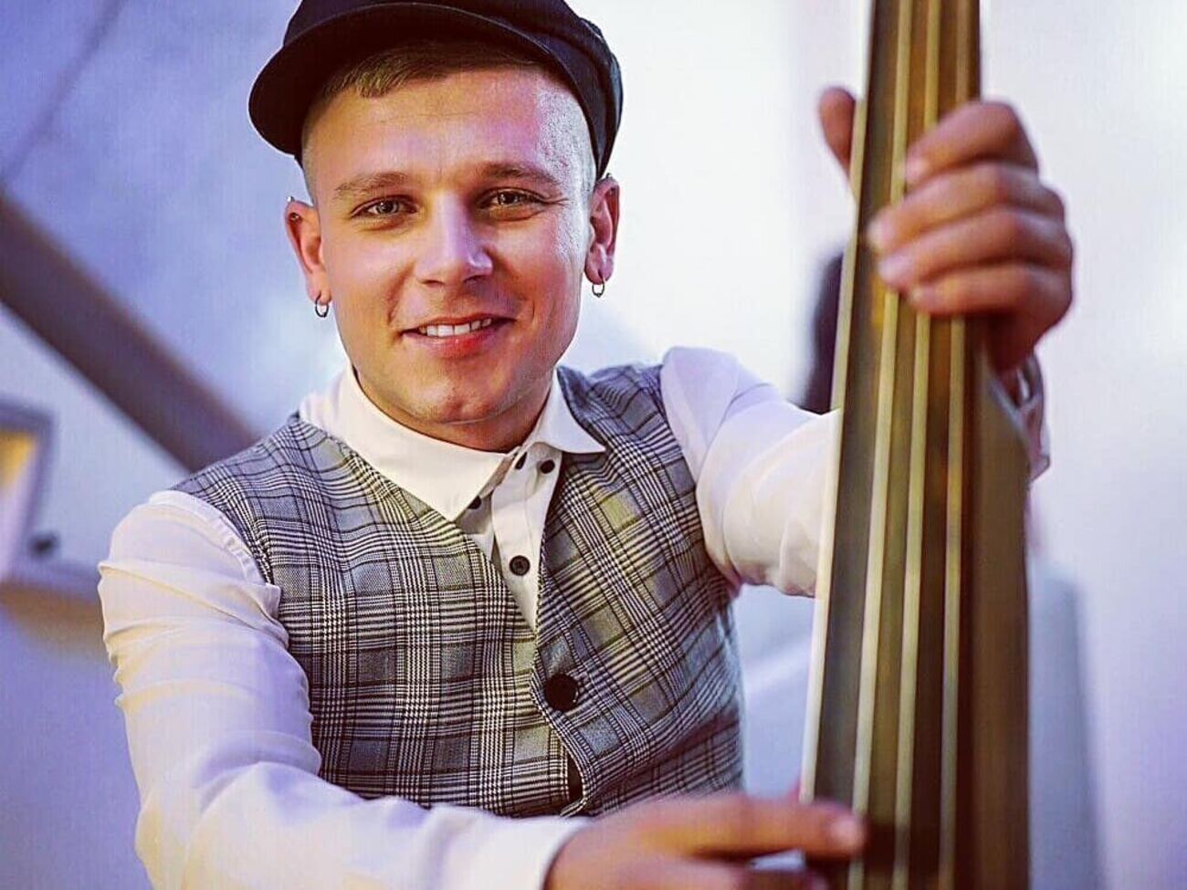 Вікарчук &ndash; один із шести учасників "Шпилястих кобзарів"