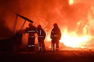 Унаслідок ударів дронів у Миколаєві виникло дві пожежі