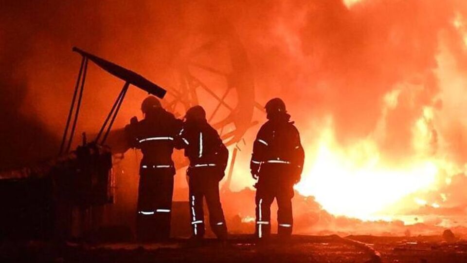 Унаслідок ударів дронів у Миколаєві виникло дві пожежі