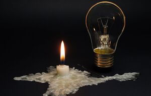 У трьох областях України почнуть подавати електроенергію за графіком