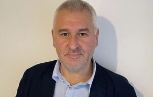 Фейгін: Усілякі "куполи" і зенітні установки в Ізраїлю дуже розкішні. Можна було б як жест доброї волі сказати: "Візьміть". Тому що ці дрони вбивають цивільне населення