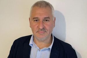 Фейгин: Всякие "куполы" и зенитные установки у Израиля очень шикарные. Можно было бы в качестве жеста доброй воли сказать: "Возьмите". Потому что эти дроны убивают гражданское население