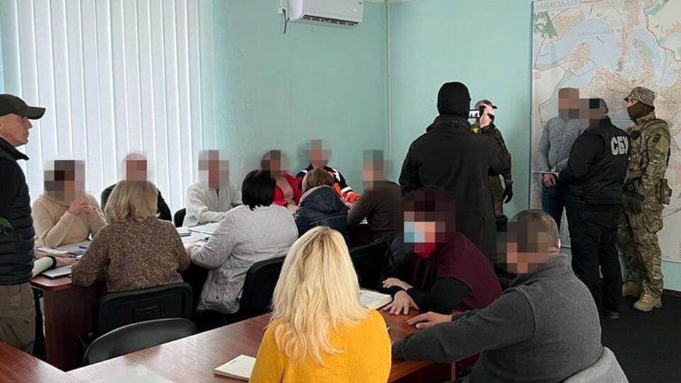 По информации СБУ, чиновник передавал оккупантам списки погибших украинских защитников и собирал разведданные
