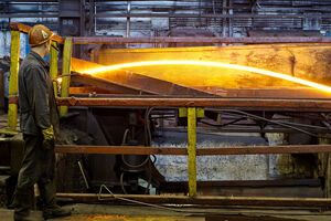 Україна обговорює питання розширення "зернового коридору" на інші товари, зокрема на металопродукцію, наголосив політолог Ігор Петренко