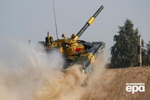 До Білорусі прибувають російські військові