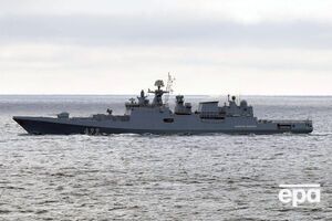 В Черном море шесть кораблей РФ продолжают маневры вдоль побережья Крыма