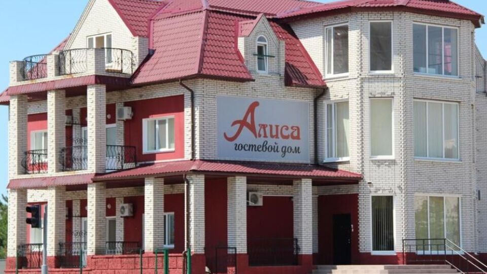 В Энергодаре зафиксировали прилет в отель "Алиса", отметил мэр