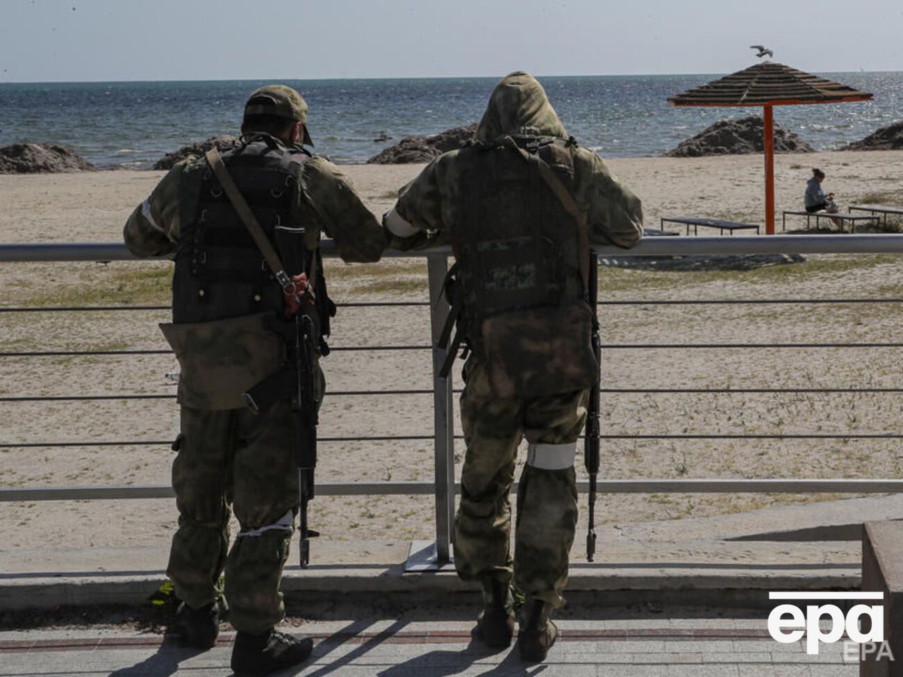 По словам Соболевского, оккупанты массово разграбляют Херсон