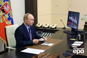 Путин возглавляет Россию с 2000 года с четырехлетним перерывом на премьерство