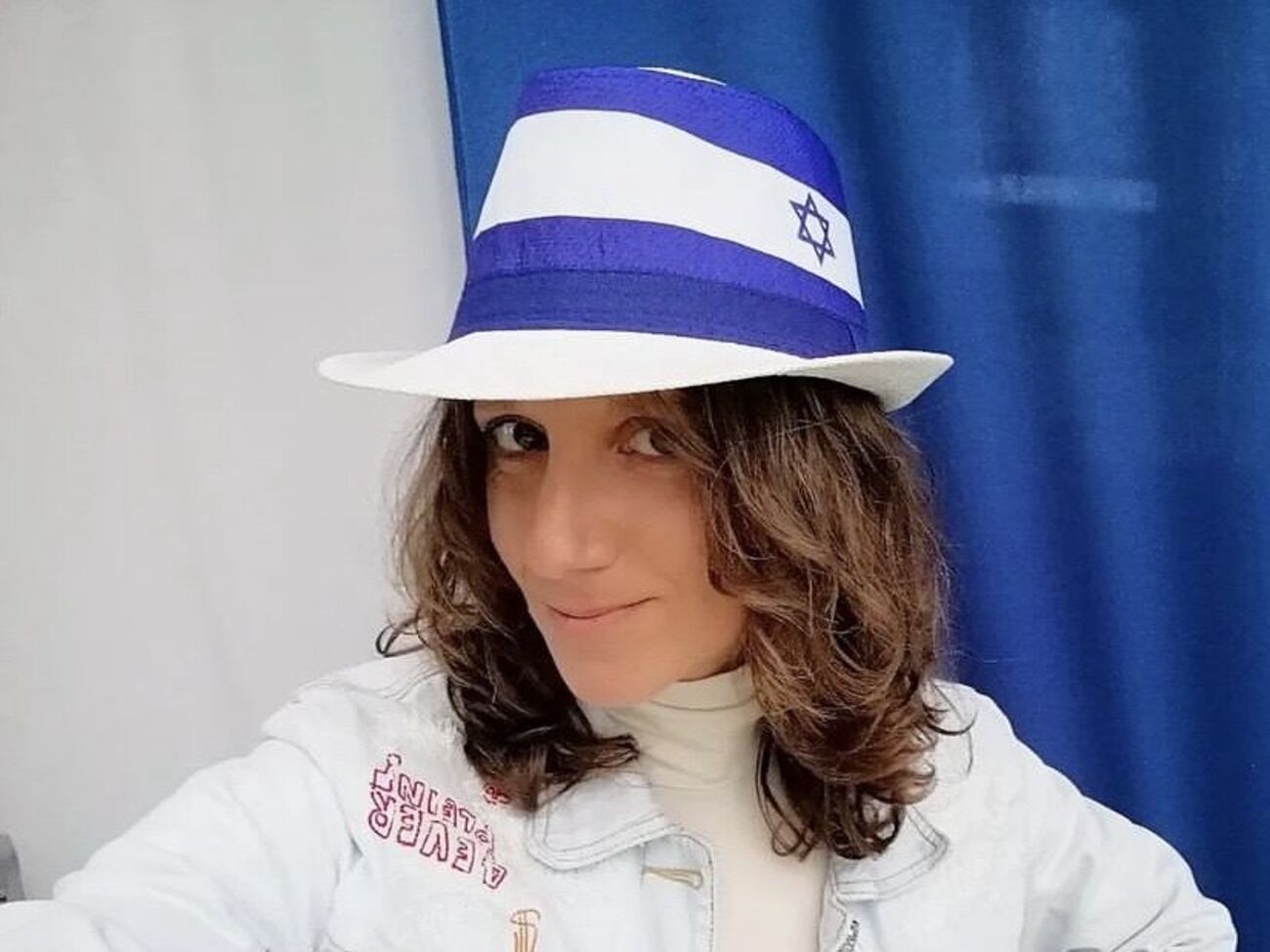 Ейнат Кляйн обстригла довге волосся