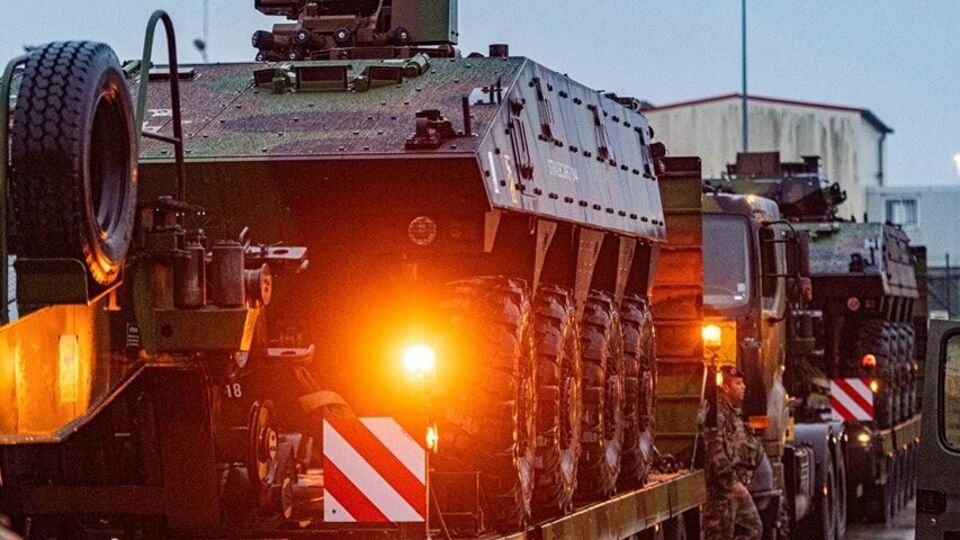 Переброска техники началась 18 октября с базы во Франции