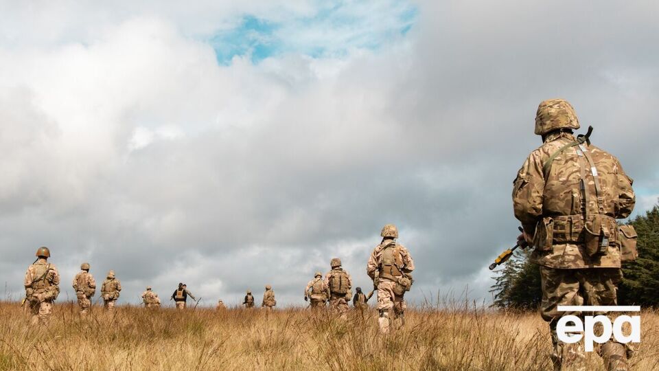 Боевые действия в настоящее время идут на востоке и юге Украины