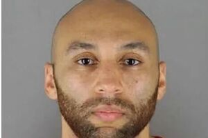 Сделка о признании вины предусматривает для него 3,5 года тюремного заключения