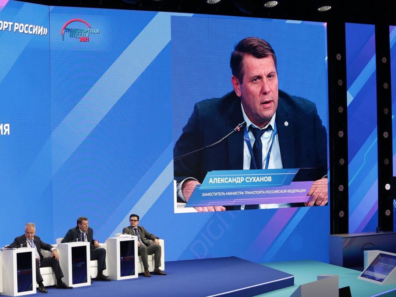 Суханова знято з посади заступника міністра транспорту Росії "на його прохання", зазначено у розпорядженні Мішустіна