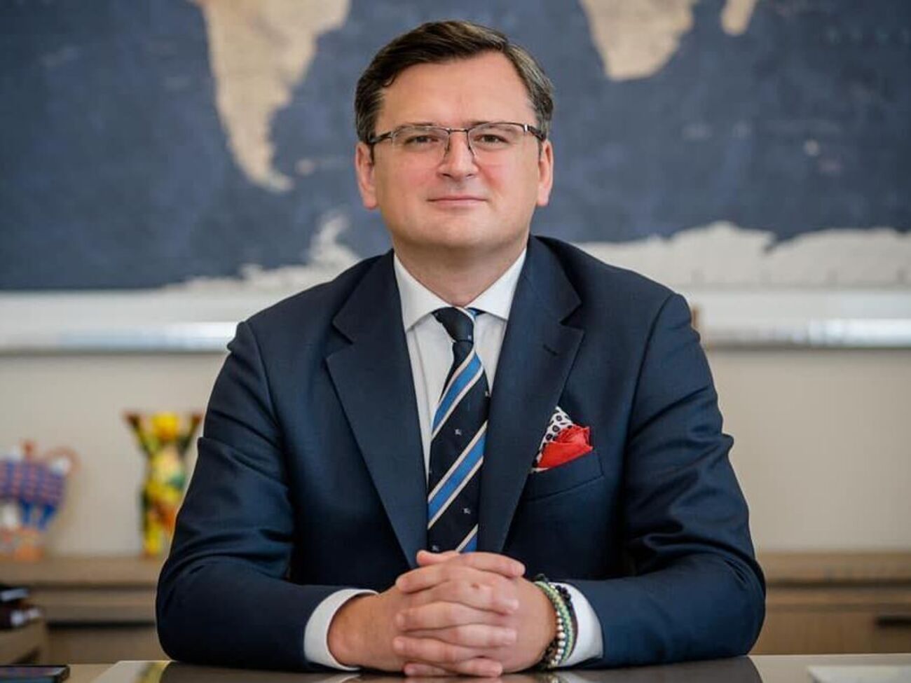 Кулеба скоординировал с Боррелем усилия по противодействию российской дезинформации