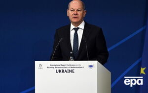 Восстановление и модернизация Украины будут не только "вызовом для поколений", но и возможностью, отметил Шольц