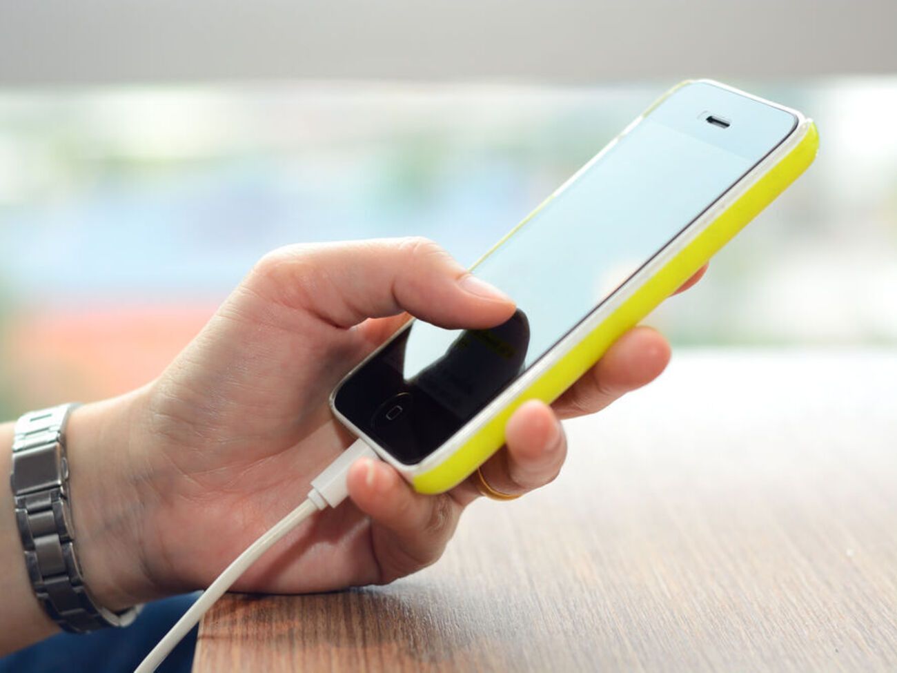 Единым портом для зарядки станет USB-C