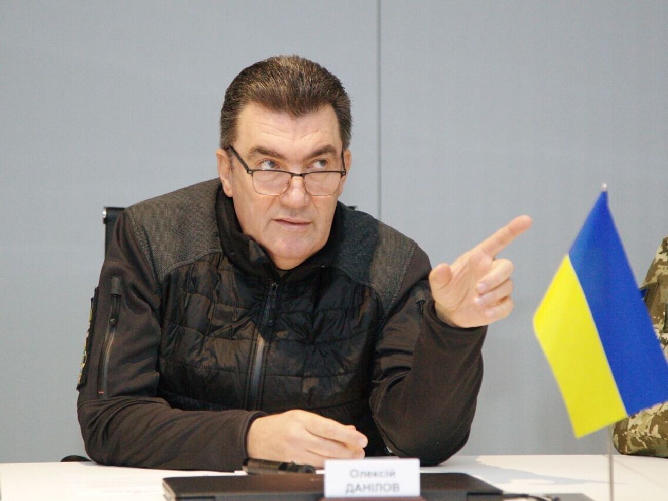 Данілов заявив, що Каховську ГЕС російська армія замінувала "із застосуванням величезної кількості вибухівки"