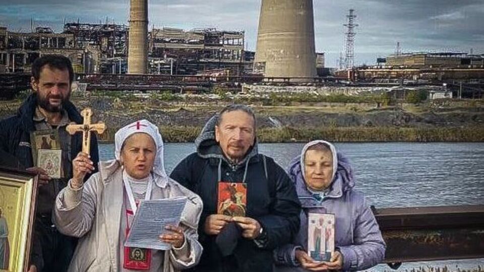 Шоу мало назву священного хресного ходу навкруги "Азовсталі", зазначив Андрющенко