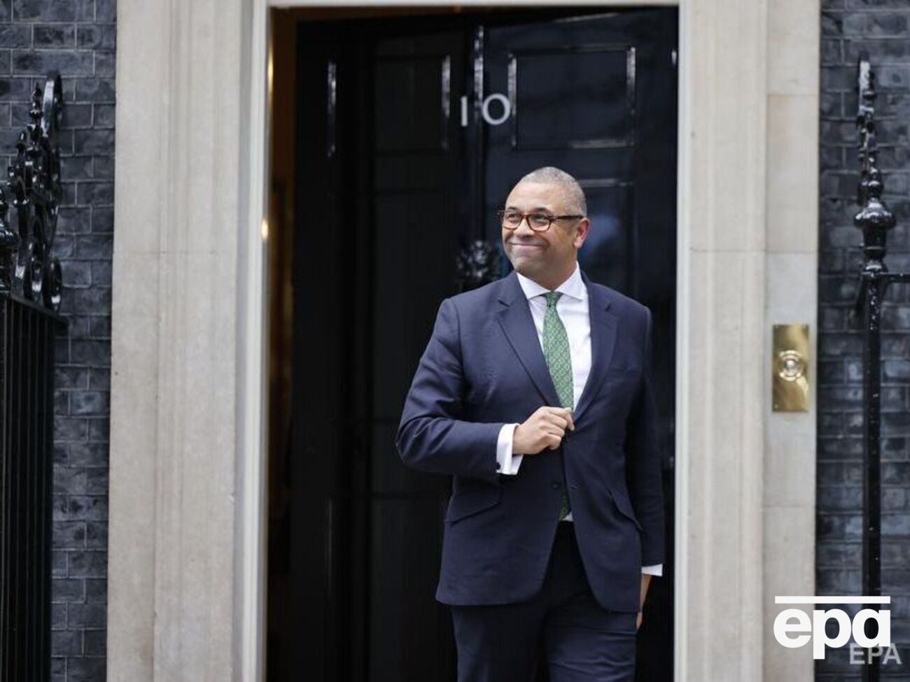 Клеверли остался министром иностранных дел Великобритании