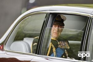 Разом із королем Чарльзом III на монархію офіційно працює ще 10 членів королівської родини