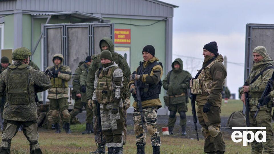 Через мобілізацію чиновники тікають із Росії