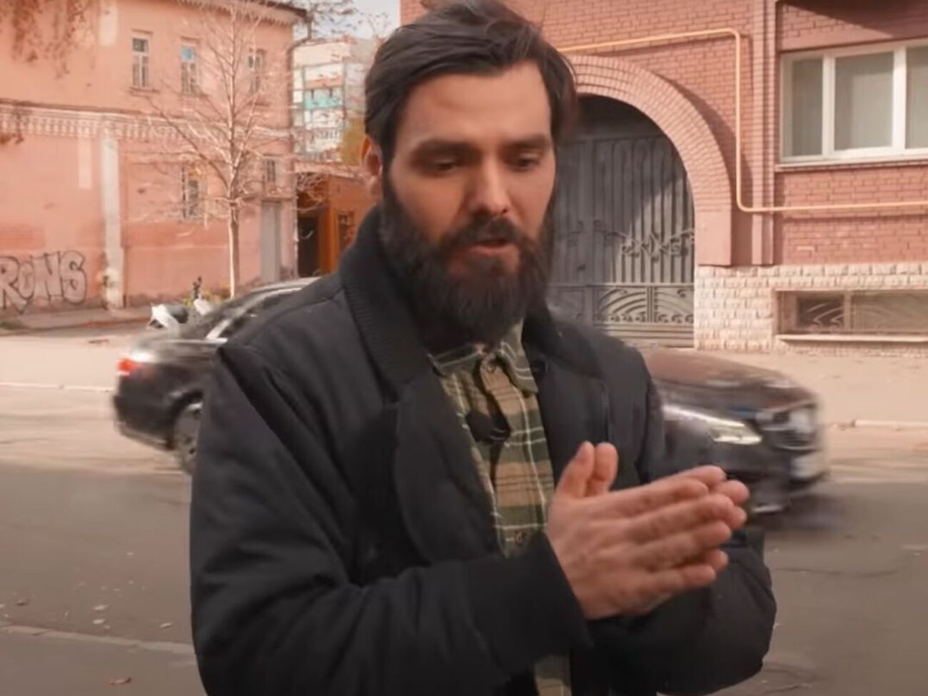 Кротевич рассказал, что в Оленовке кормили "не очень"