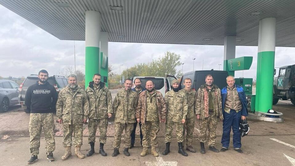 Украина вернула домой 10 военнослужащих, отметил Ермак