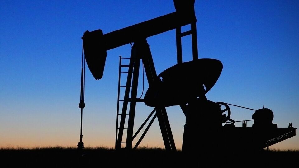 Естонія хоче припинити ввезення російських нафтопродуктів із грудня