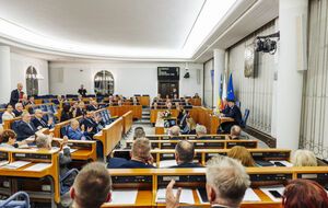 Сенат Польши "решительно" осудил российскую агрессию против Украины