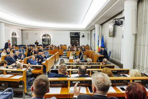 Сенат Польши "решительно" осудил российскую агрессию против Украины