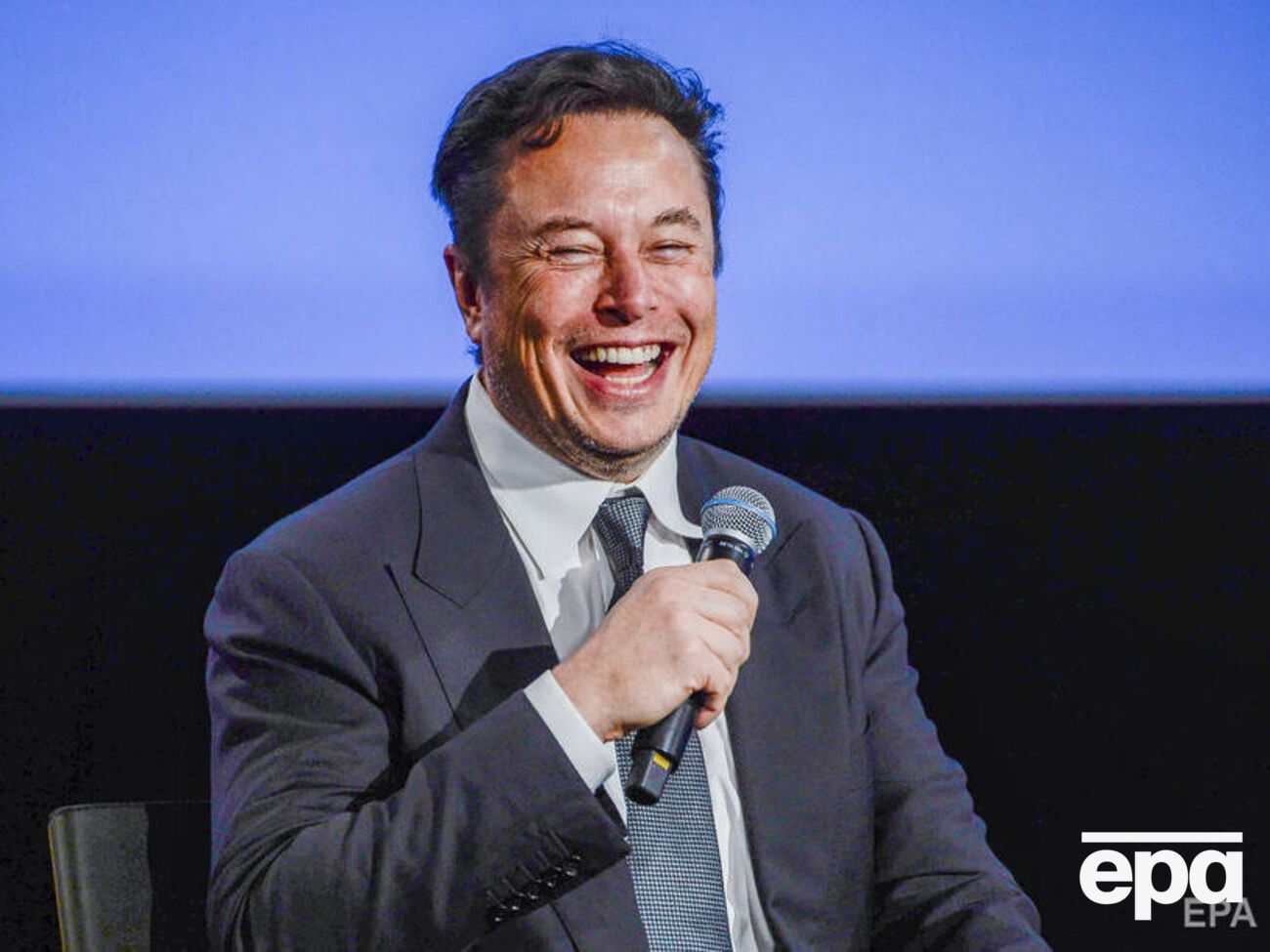 Маск хочет закрыть сделку по покупке Twitter до 28 октября,&nbsp;сообщили СМИ