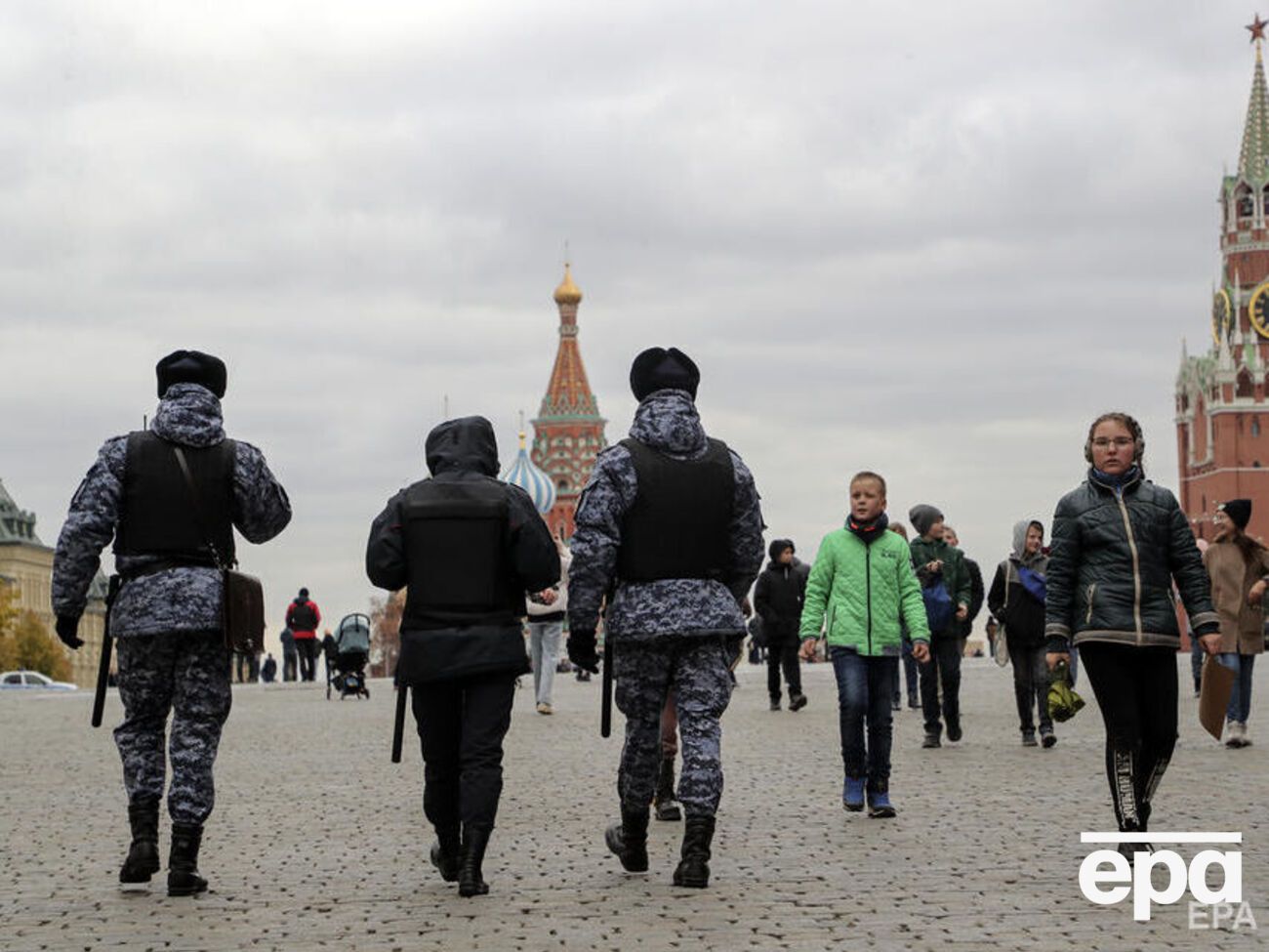 У розвідці вважають, що Кремль намагається відвернути увагу громадськості від національного керівництва