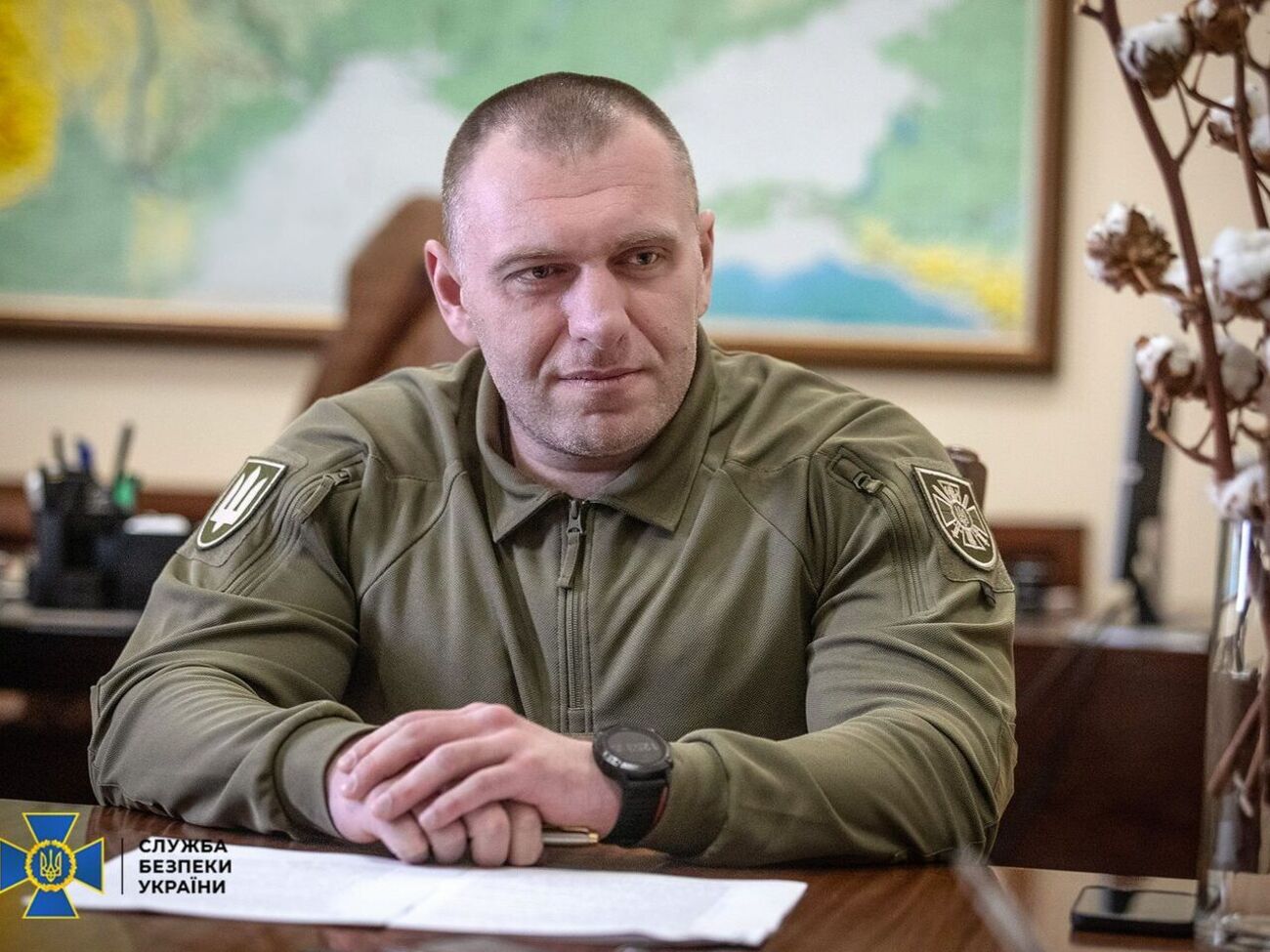 Малюк: Ми, українці, дуже любимо "бавовну"... Навіть у моєму кабінеті вона стоїть у вазі. Але хіба ми винні, що росіяни не вміють із нею правильно поводитися?