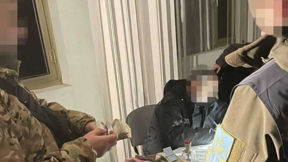 За інформацією СБУ, посадовець добровільно погодився на співпрацю з російськими окупантами