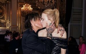 Кидман поздравила мужа с 55-летием