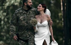 Емеральд вийшла заміж за свого обранця 14 жовтня