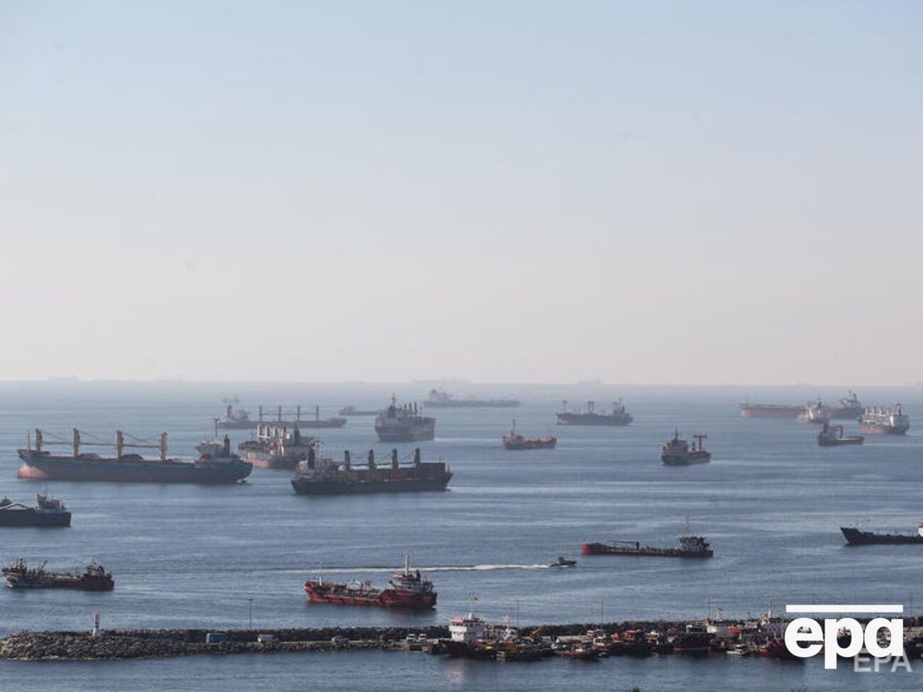 Совместный координационный центр, отвечающий за логистику и инспекцию судов, заявляет о замедлении транзита в проливе Босфор
