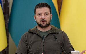 Владимир Зеленский подписал закон об электронном резидентстве