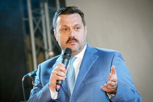 Місцеперебування Деркача зараз невідоме